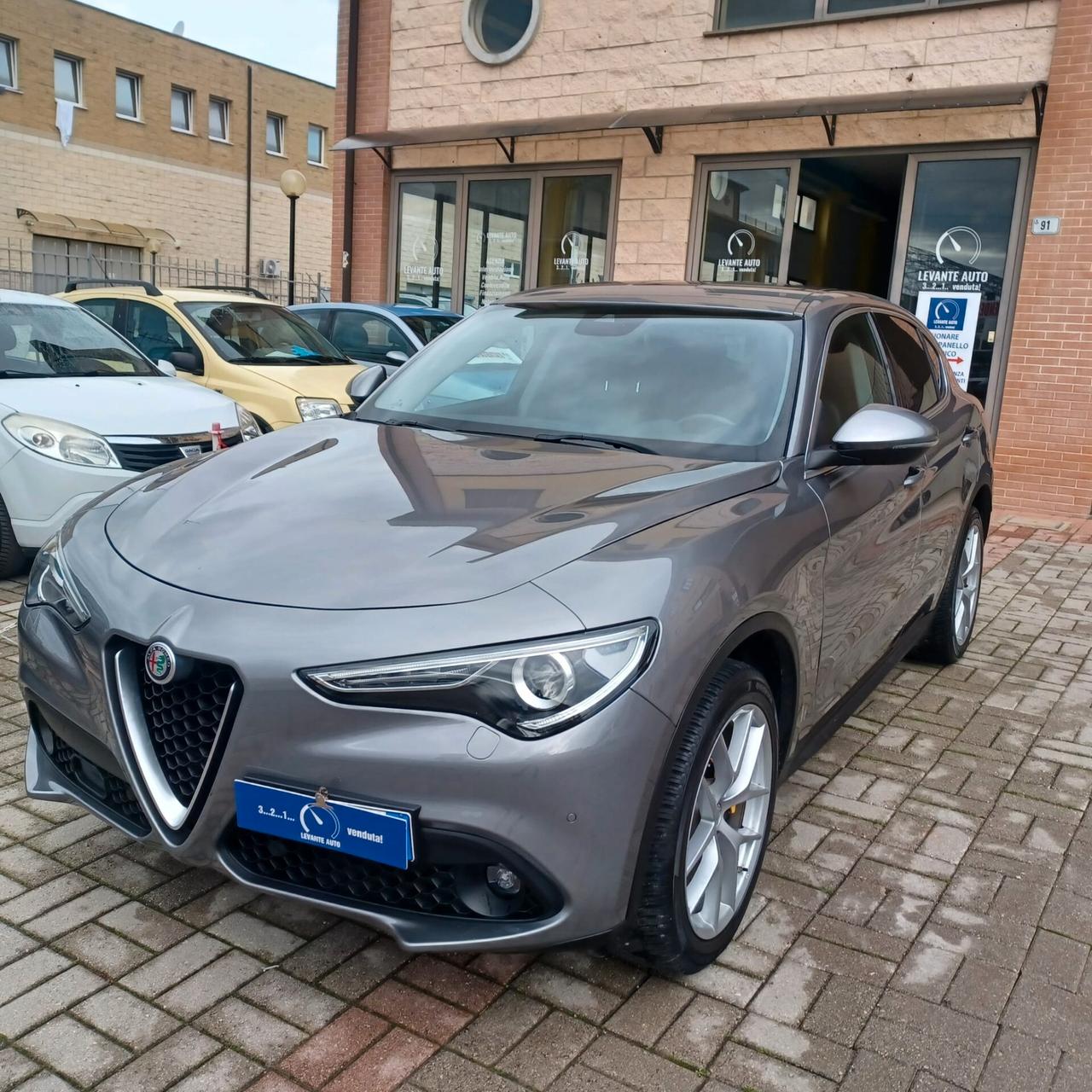 104.880 KM STELVIO 2.1 TDI AUTOM PARI AL NUOVO