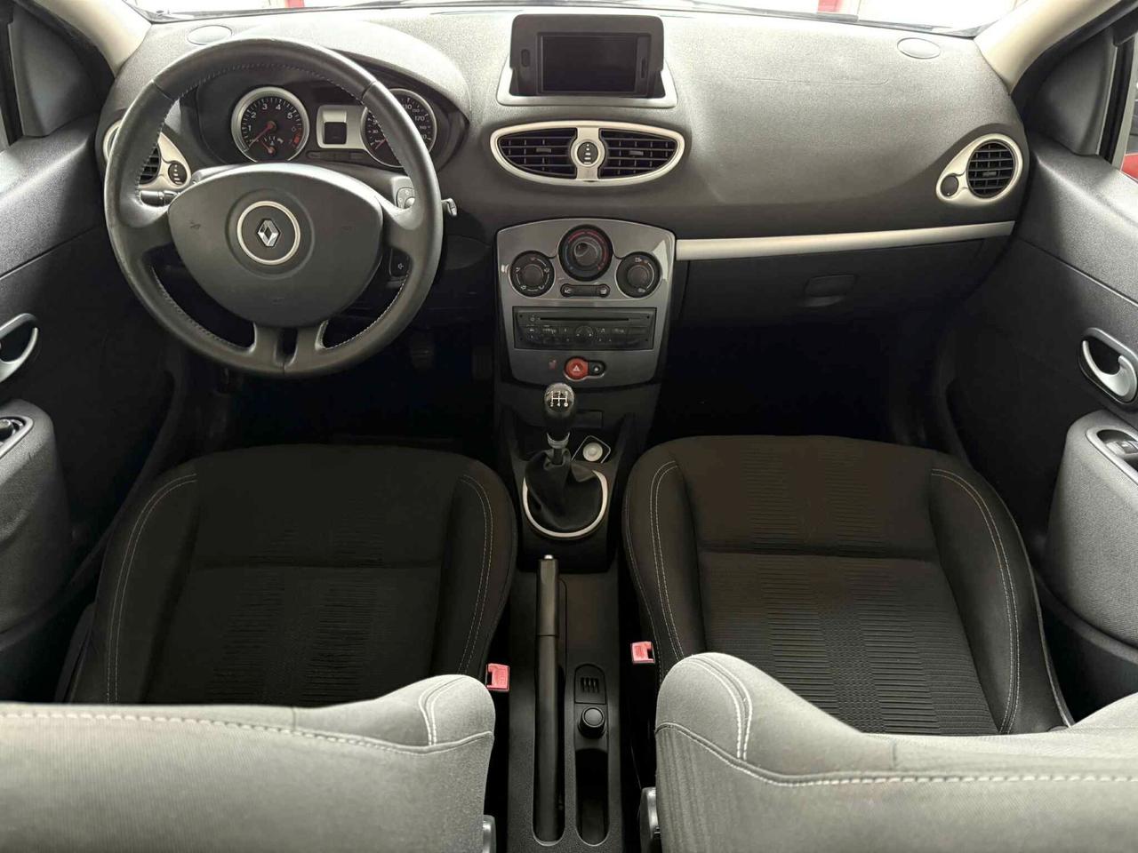 Renault Clio 1.2 5 porte Live! 75CV NEOPATENTATI