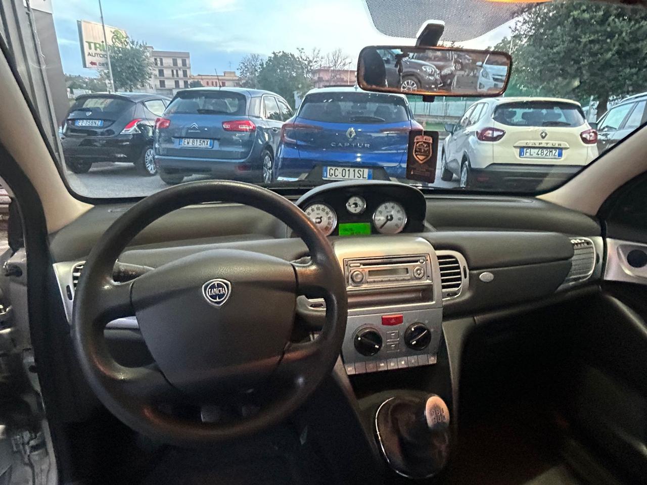 Lancia Ypsilon 1.3 MJT 75 CV Argento