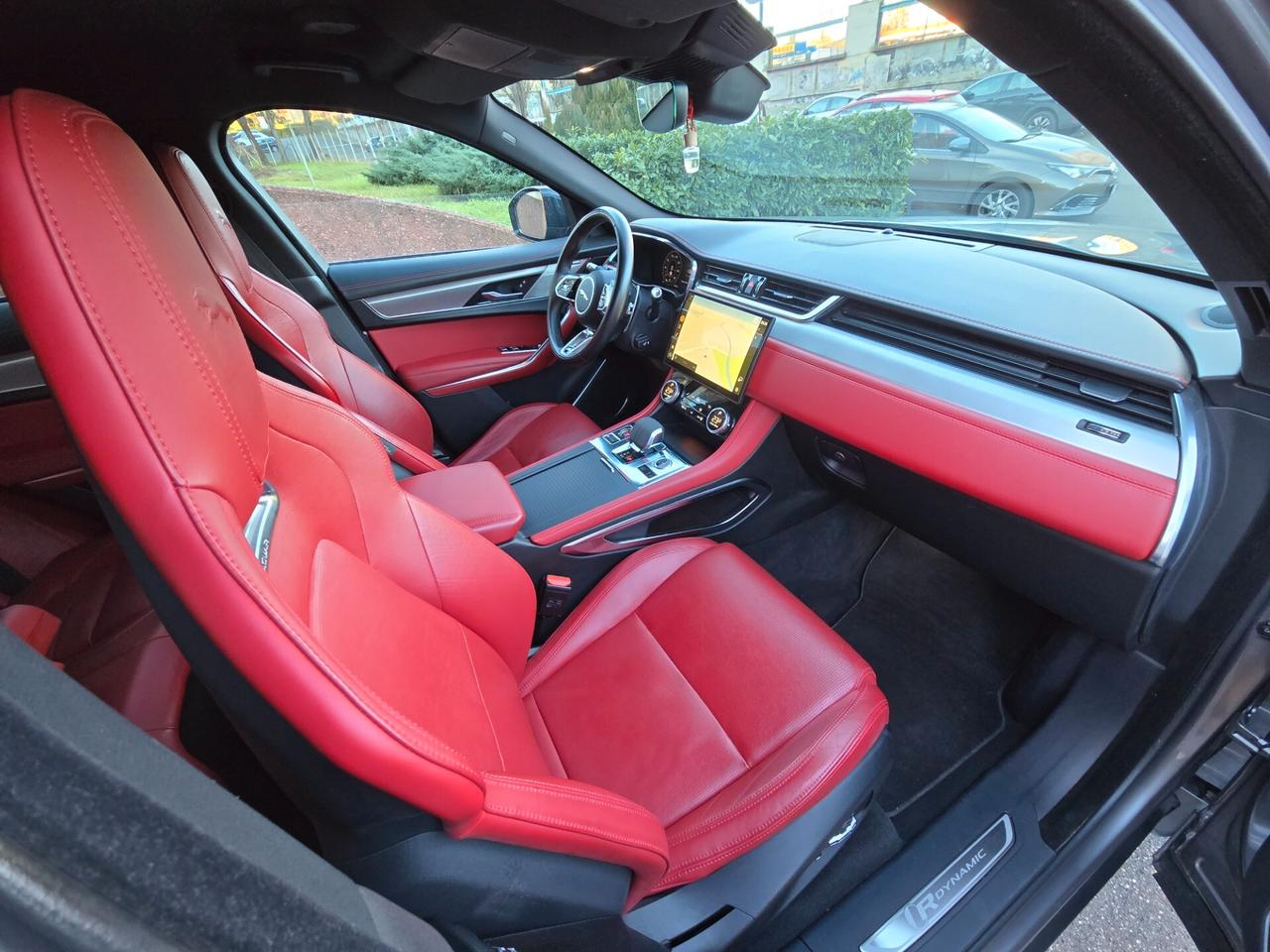 Jaguar F-Pace 2.0 D 204 CV AWD aut. R-Dynamic SE