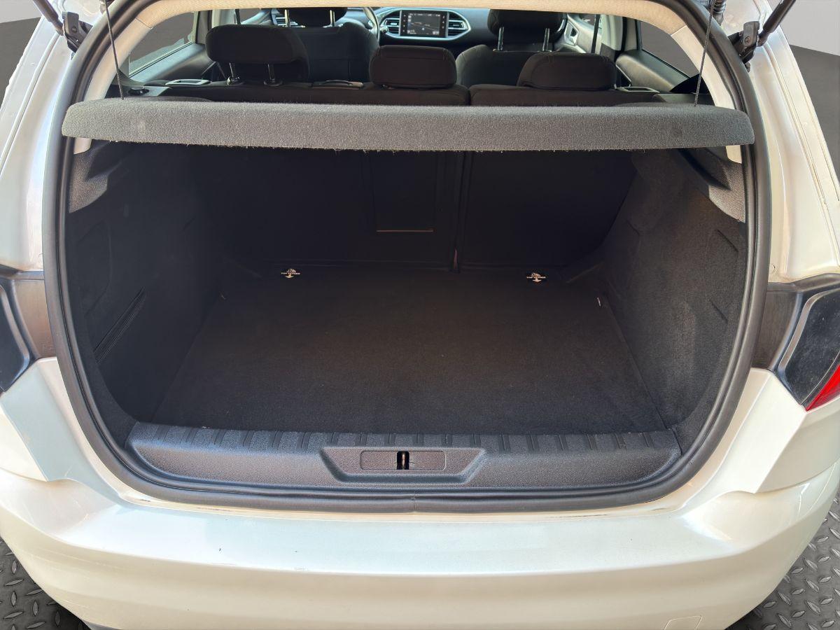 PEUGEOT - 308 - 1.6 BlueHDi 120CV S&S Allure BIANCO PERLA