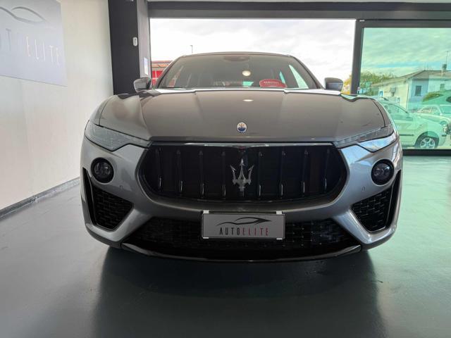 MASERATI Levante V6 Diesel 275 CV AWD Gransport Black Tetto,