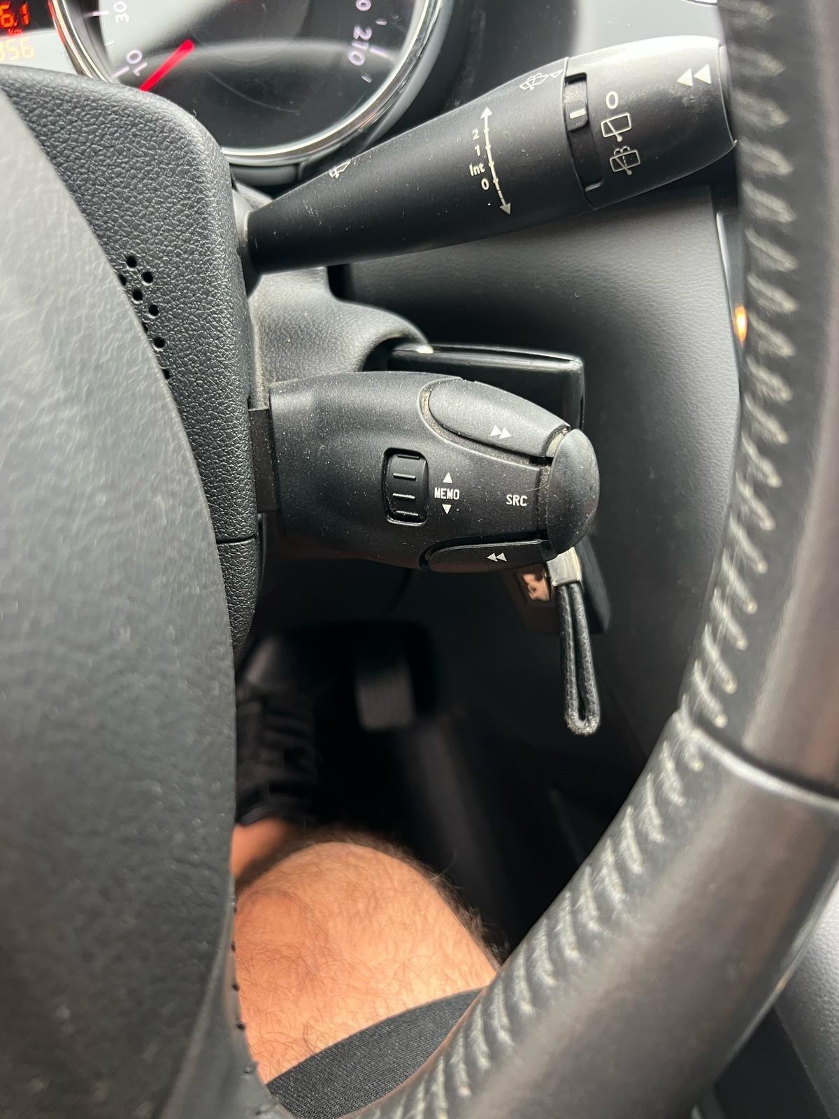 Peugeot 3008 1.6 HDi 110CV ANNO 2010 KM 170900 NEOPATENTATI