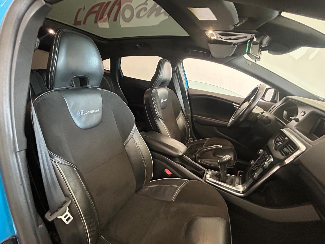 Volvo V40 T3 R-design