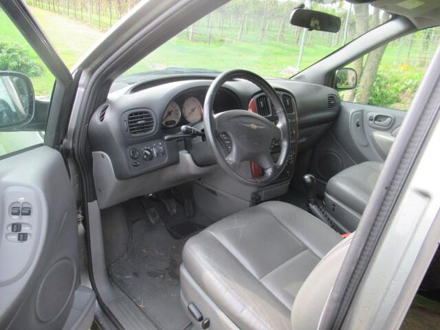 Chrysler Voyager 2.5 crd LX Leather MANUALE