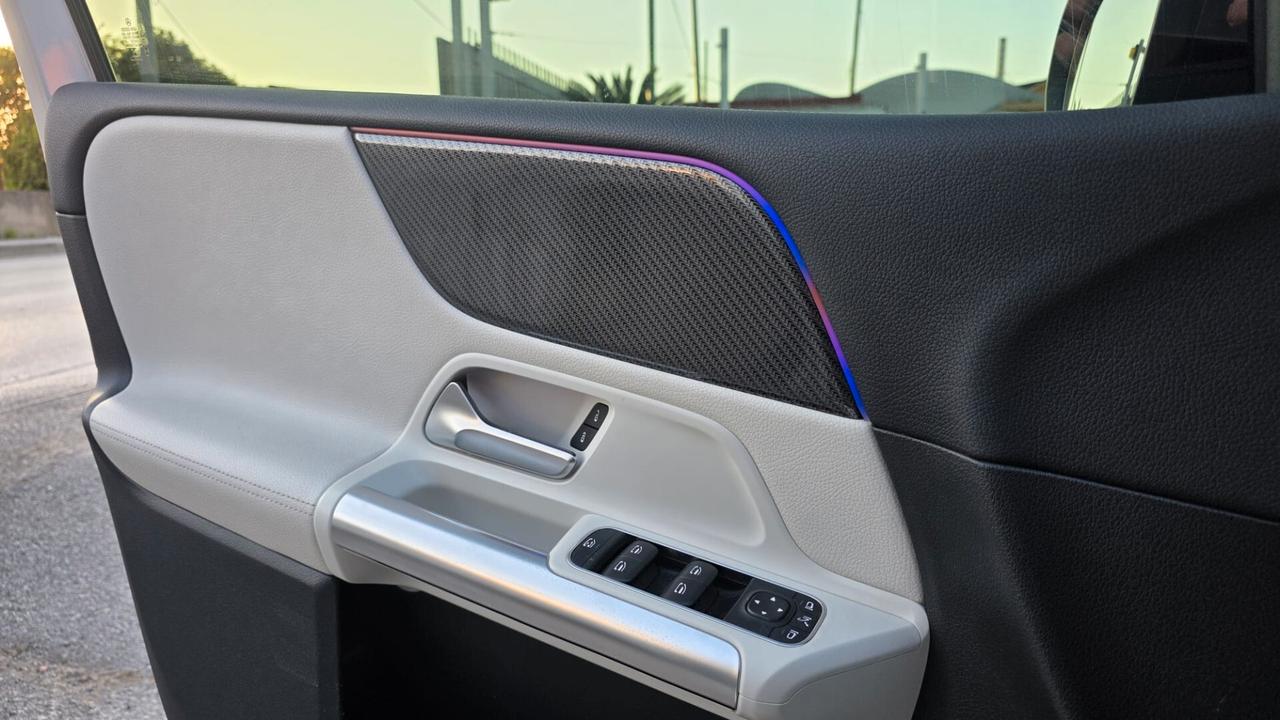 Mercedes-benz B 180 Premium AMG Luci Navi