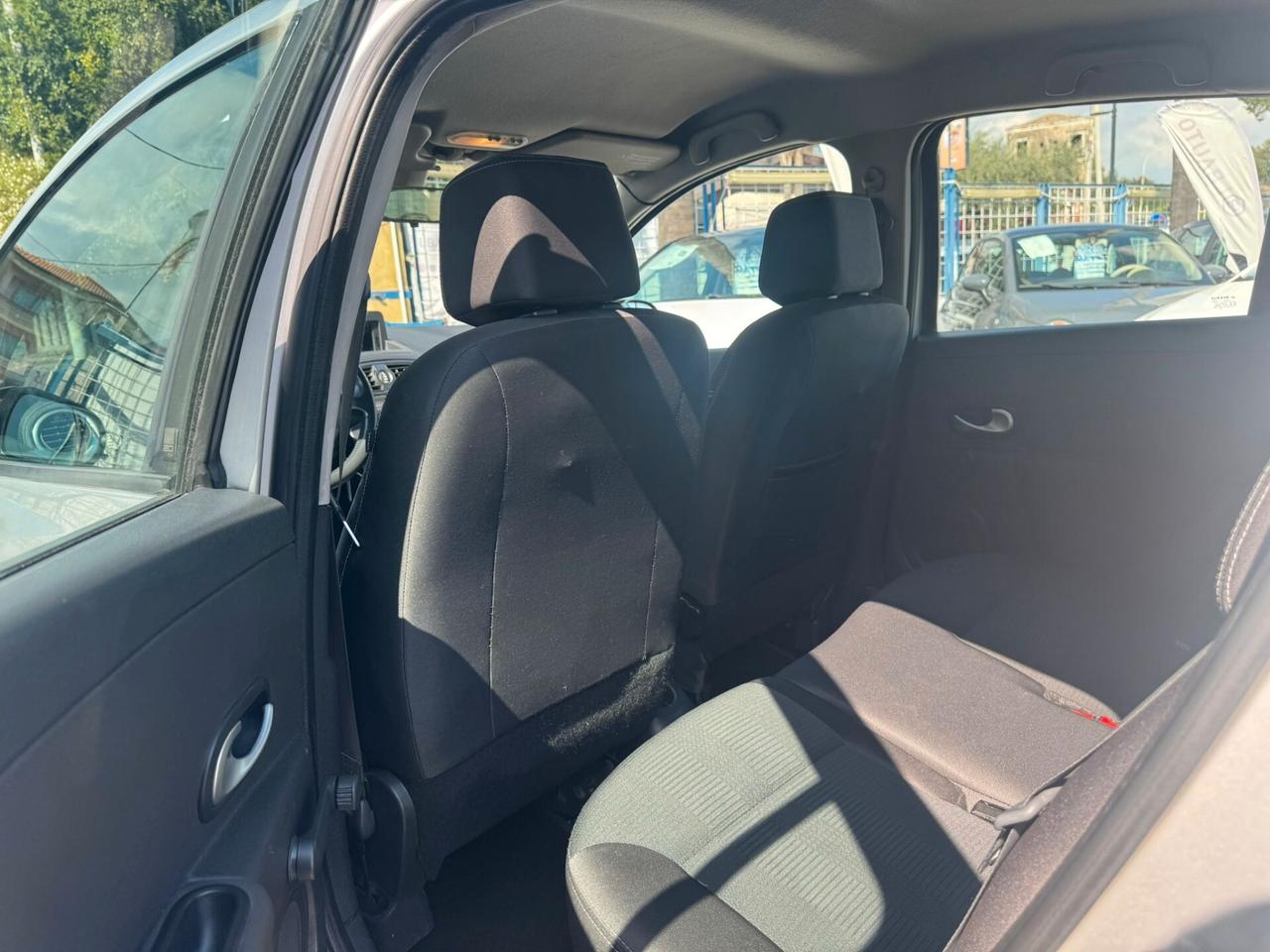 Renault Clio 1.5 DCI 75CV 5P 20TH DYNAMICQUE