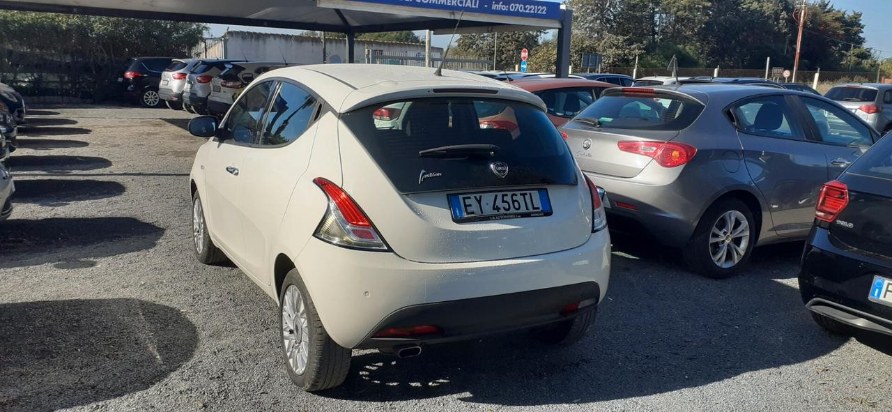 LANCIA YPSILON 2015 - 1.2 BENZINA OK NEOP. LB AUTOMOBILI