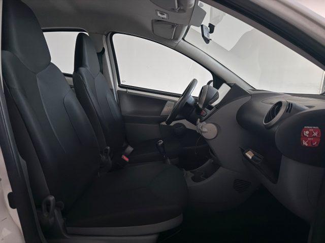 TOYOTA Aygo 1.0 12V VVT-i 5 porte Deep Ocean Connect