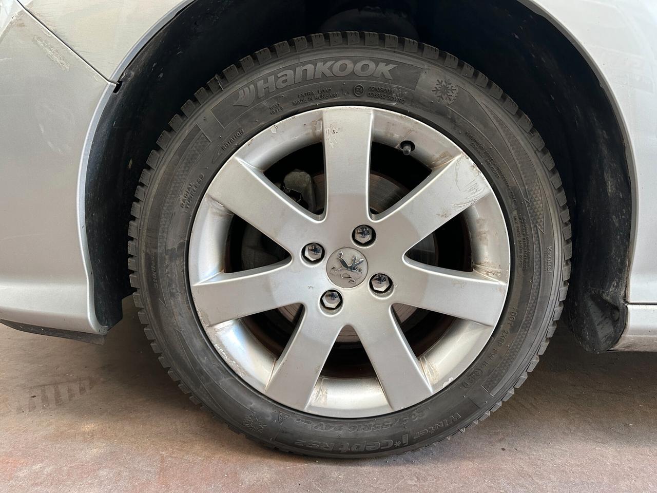 Peugeot 308 1.6 HDi 110CV 5p. Premium (6 Marce)