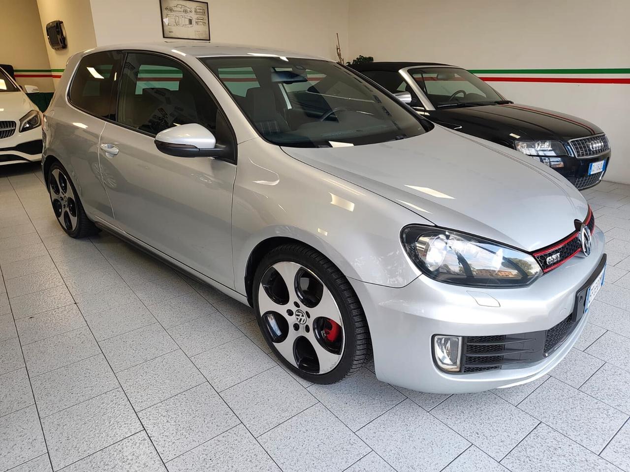 Volkswagen Golf GTI 2.0 TSI MANUALE