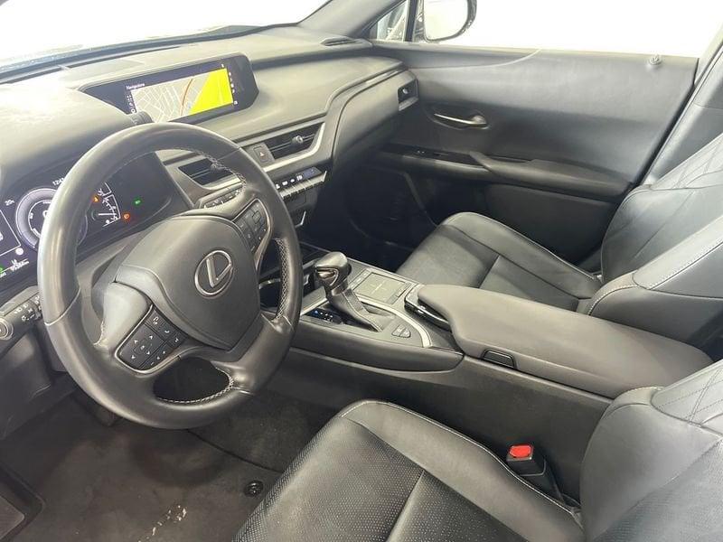 Lexus UX Hybrid Luxury