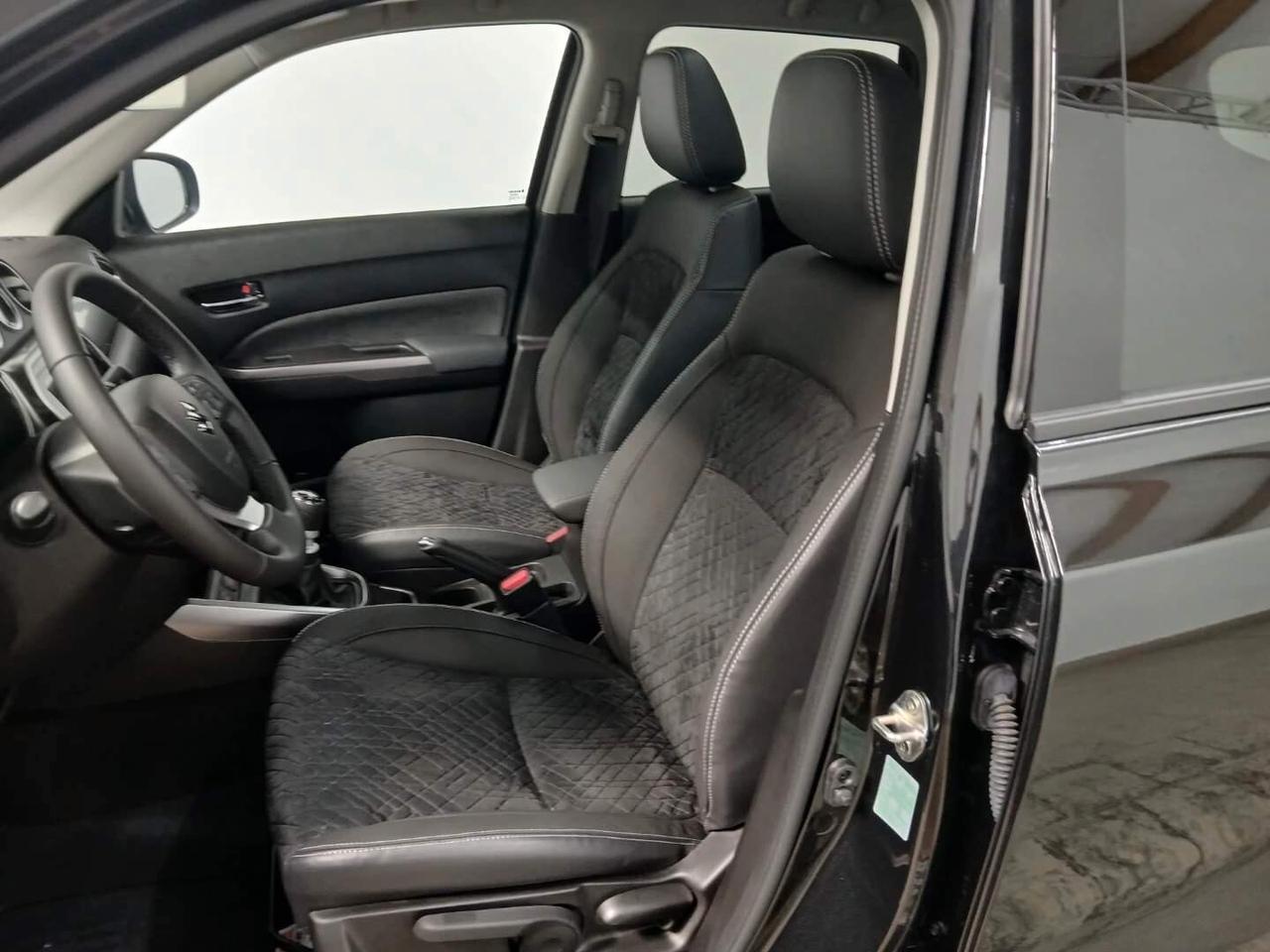 Suzuki Vitara 1.4 Hybrid 129cv PANORAMA / CAMERA / NAVI / PELLE