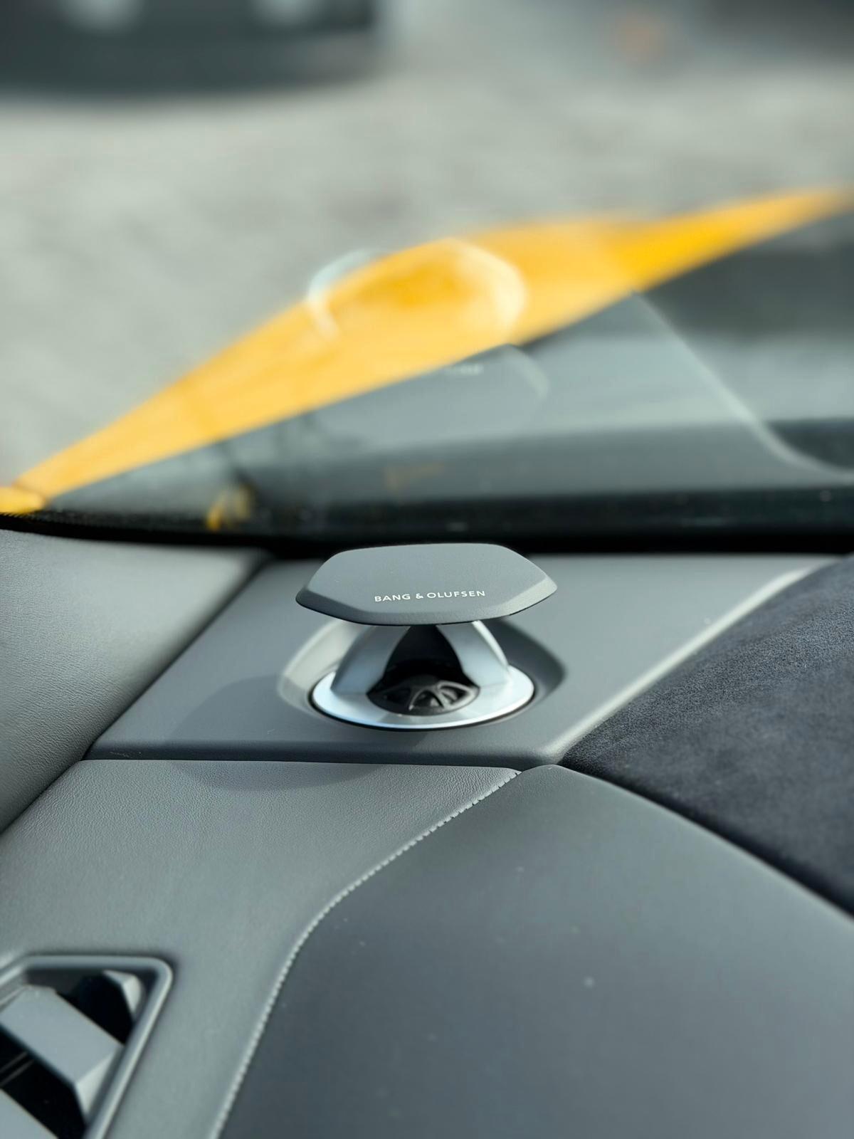 Lamborghini Urus Performante 666CV *AKRAPOVIC*HEAD-UP*CARBONIO
