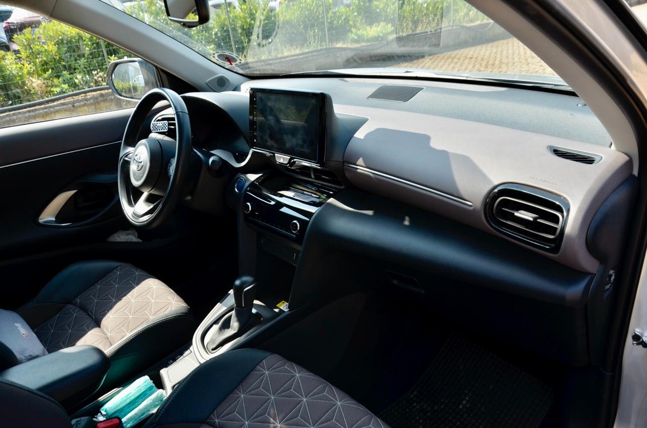 TOYOTA YARIS CROSS 1.5h FULL HYBRID LOUNGE FWD 116cv E-CVT, GARANZIA UFF TOYOTA, UFF ITALIANA, UNICOPROPRIETARIO, SERVICE TOYOTA, TETTO, RETRO, PERMUTE