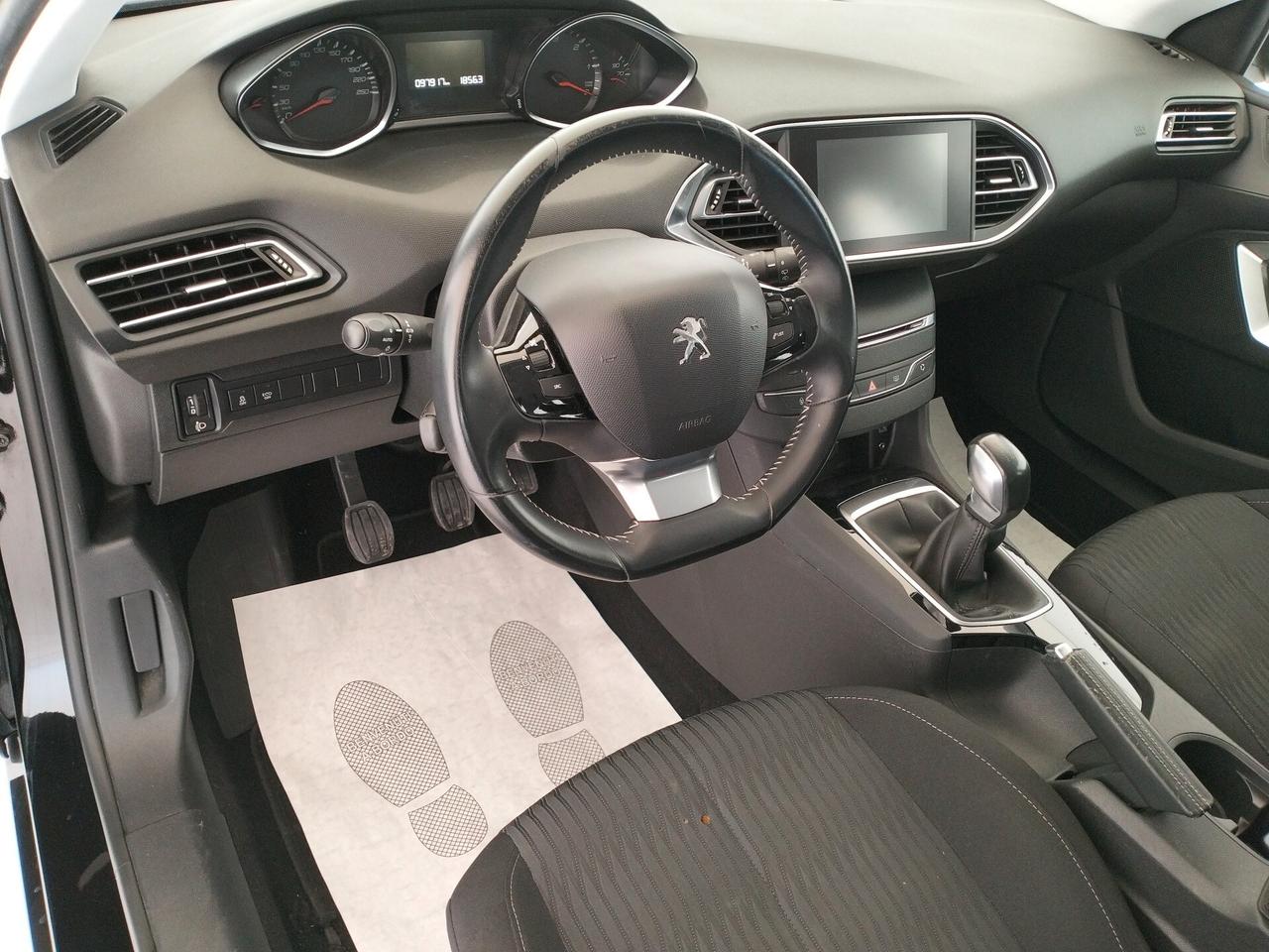 Peugeot 308 BlueHDi 100 SW - NEOPATENTATI