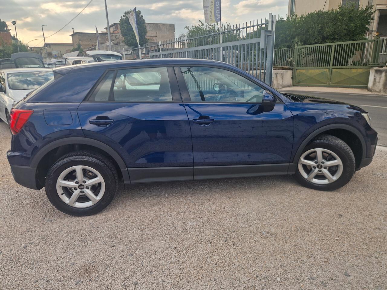 Audi Q2 30 TDI S tronic Business Advanced