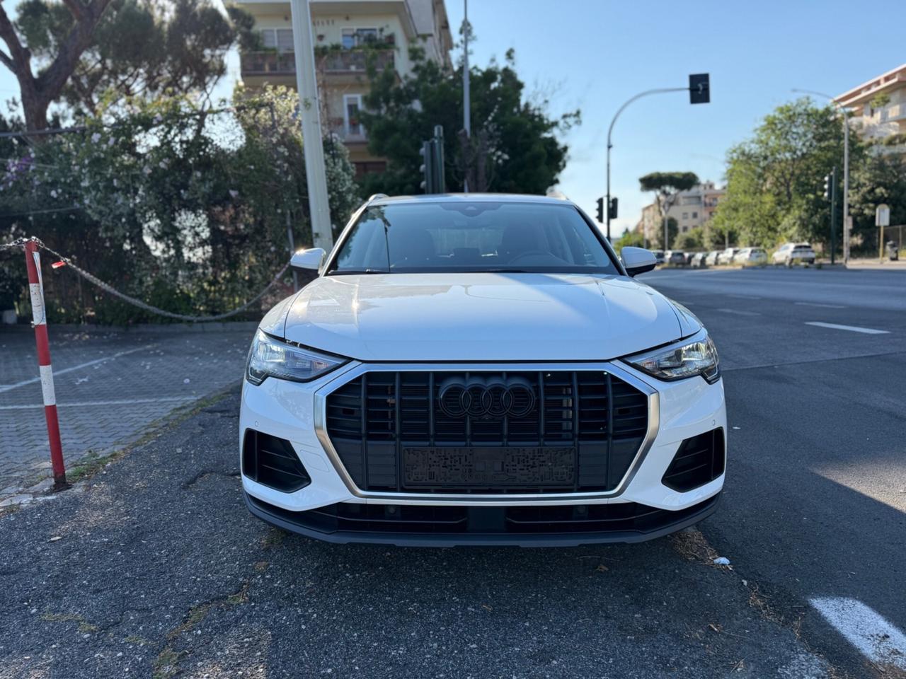 Audi Q3 45 TFSI e S tronic Business