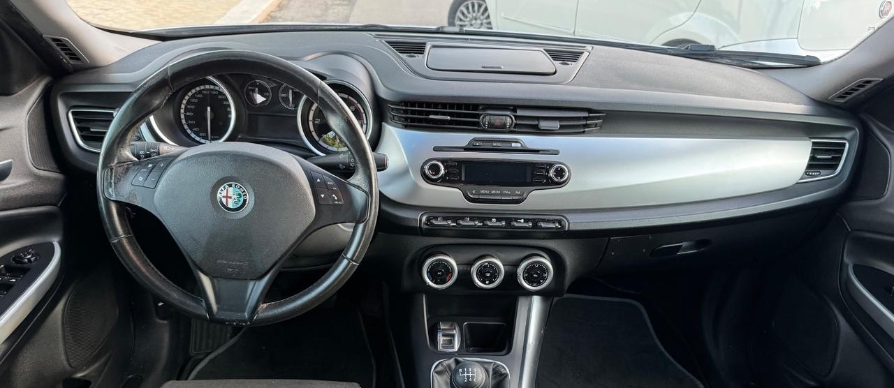 Alfa Romeo Giulietta 1.6 JTDm-2 105 CV Exclusive