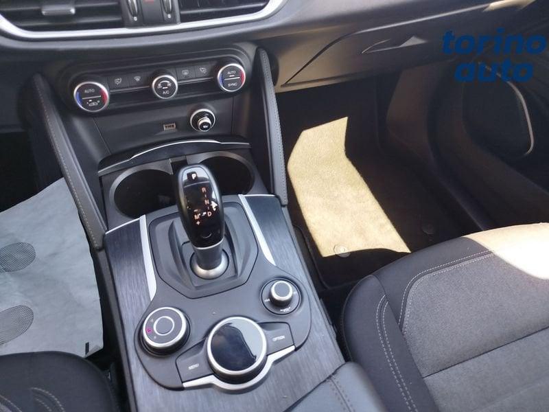 Alfa Romeo Stelvio 2.2 Turbo Diesel 160CV AT8 RWD Business