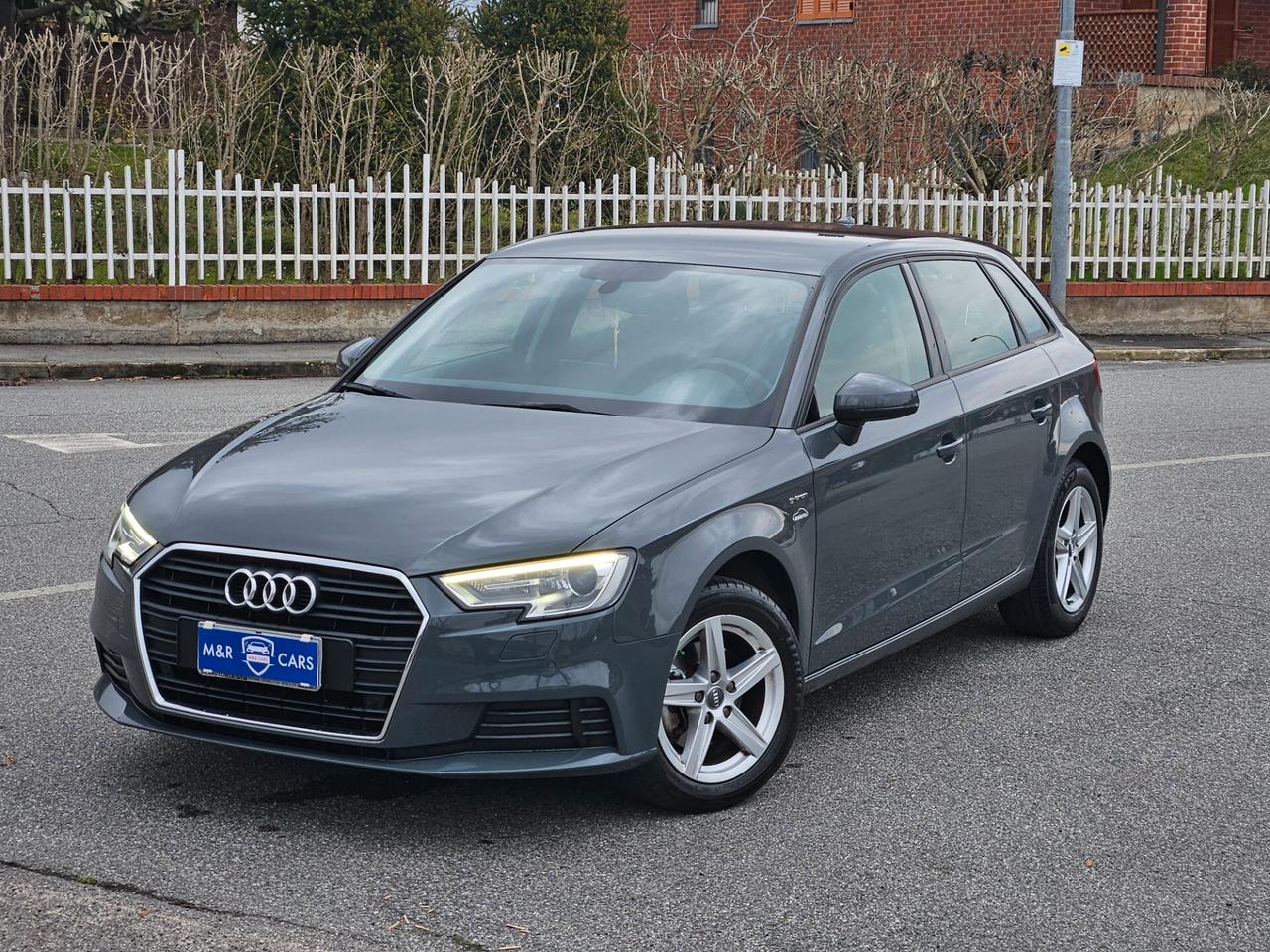 Audi A3 SPB 1.4 TFSI g-tron Sport Xenon/ Navi E6B