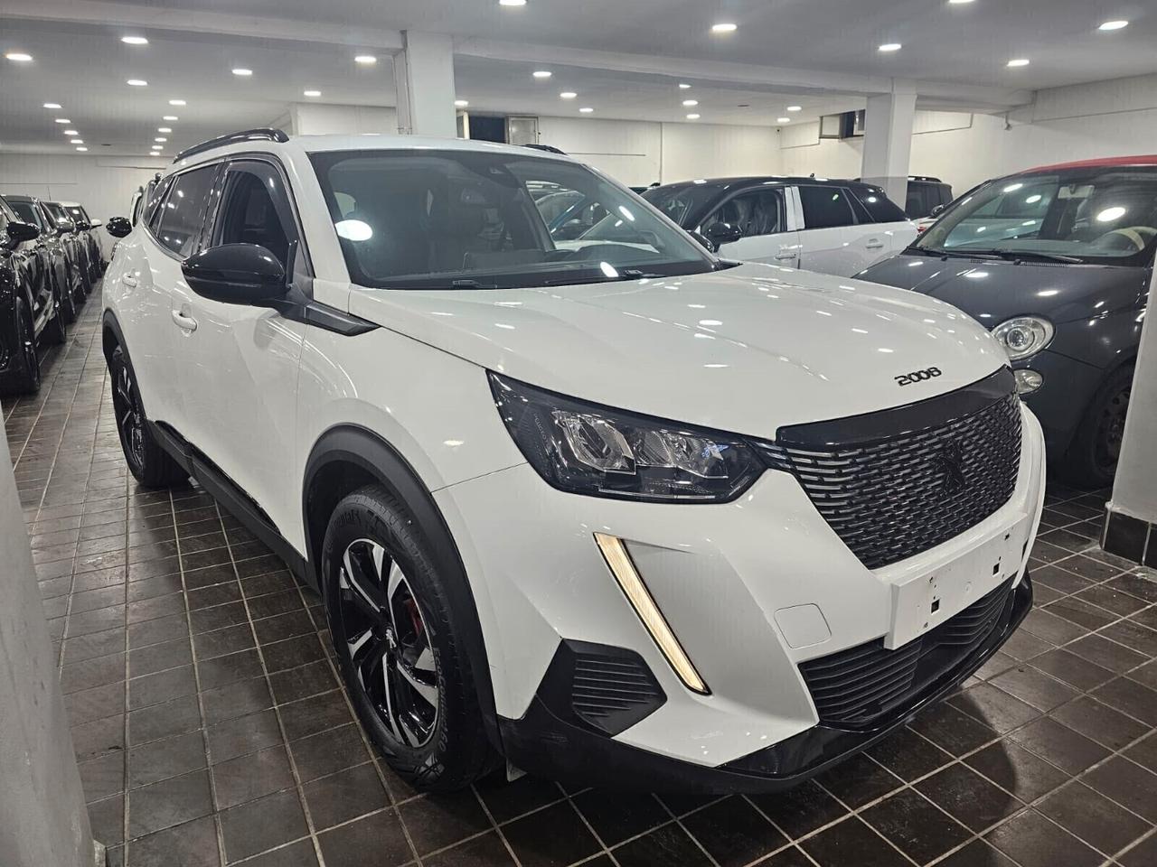 NUOVA PEUGEOT 2008 ALLURE PACK 1.5 BLUEHDI 131CV EAT8 F1
