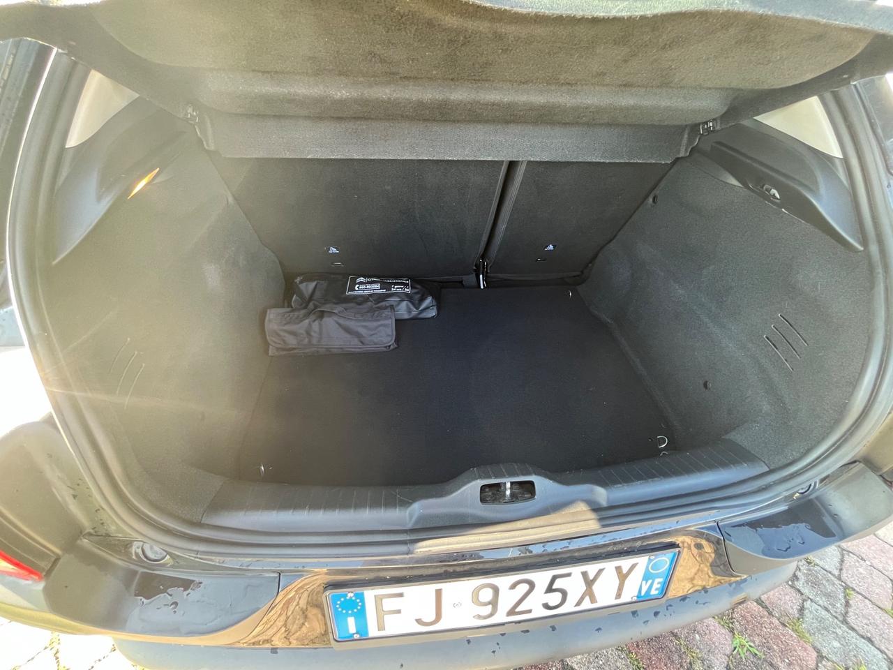 Citroen C4 Cactus BlueHDi 100 Shine Black Edition