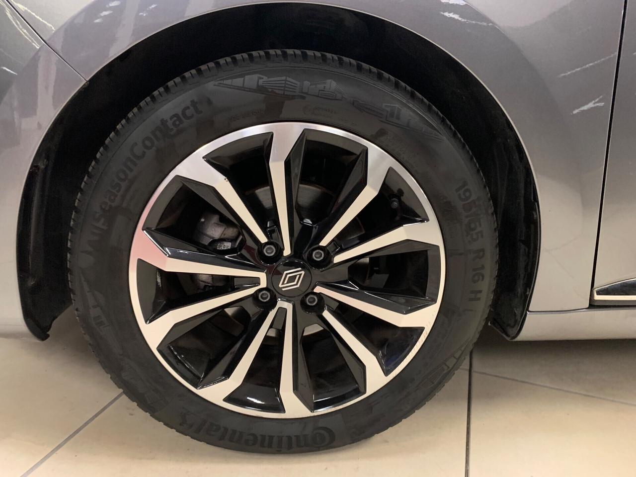 RENAULT CLIO TCE 90 CV 5 PORTE TECHNO