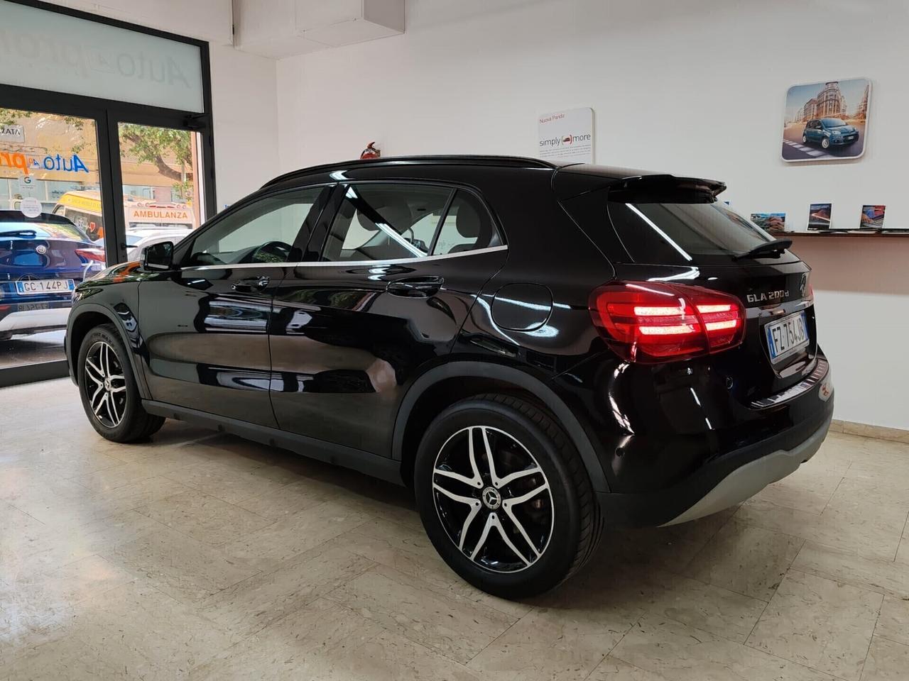 Mercedes-benz GLA 200 GLA 200 d Automatic Executive Black