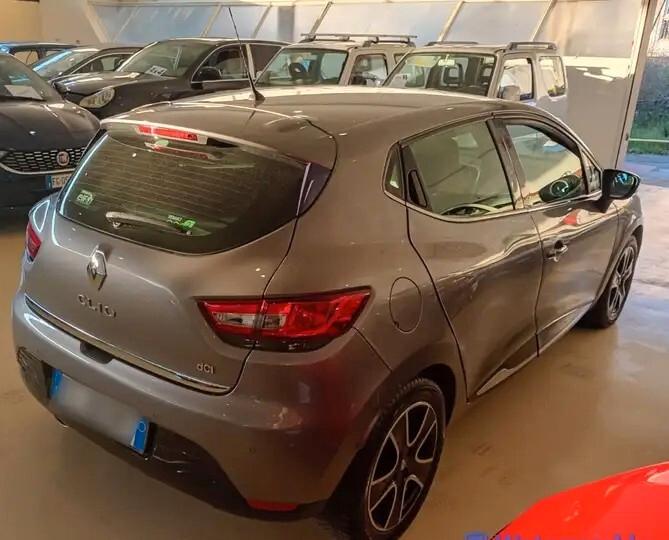 Renault Clio 75CV Diesel