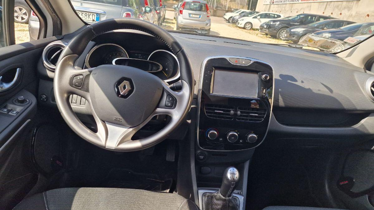 RENAULT Clio 1.2 75 CV GPL 5p. Costume National