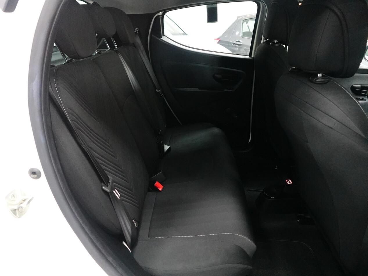 Lancia Ypsilon III 1.0 FIREFLY HYBRID 70 CV GOLD