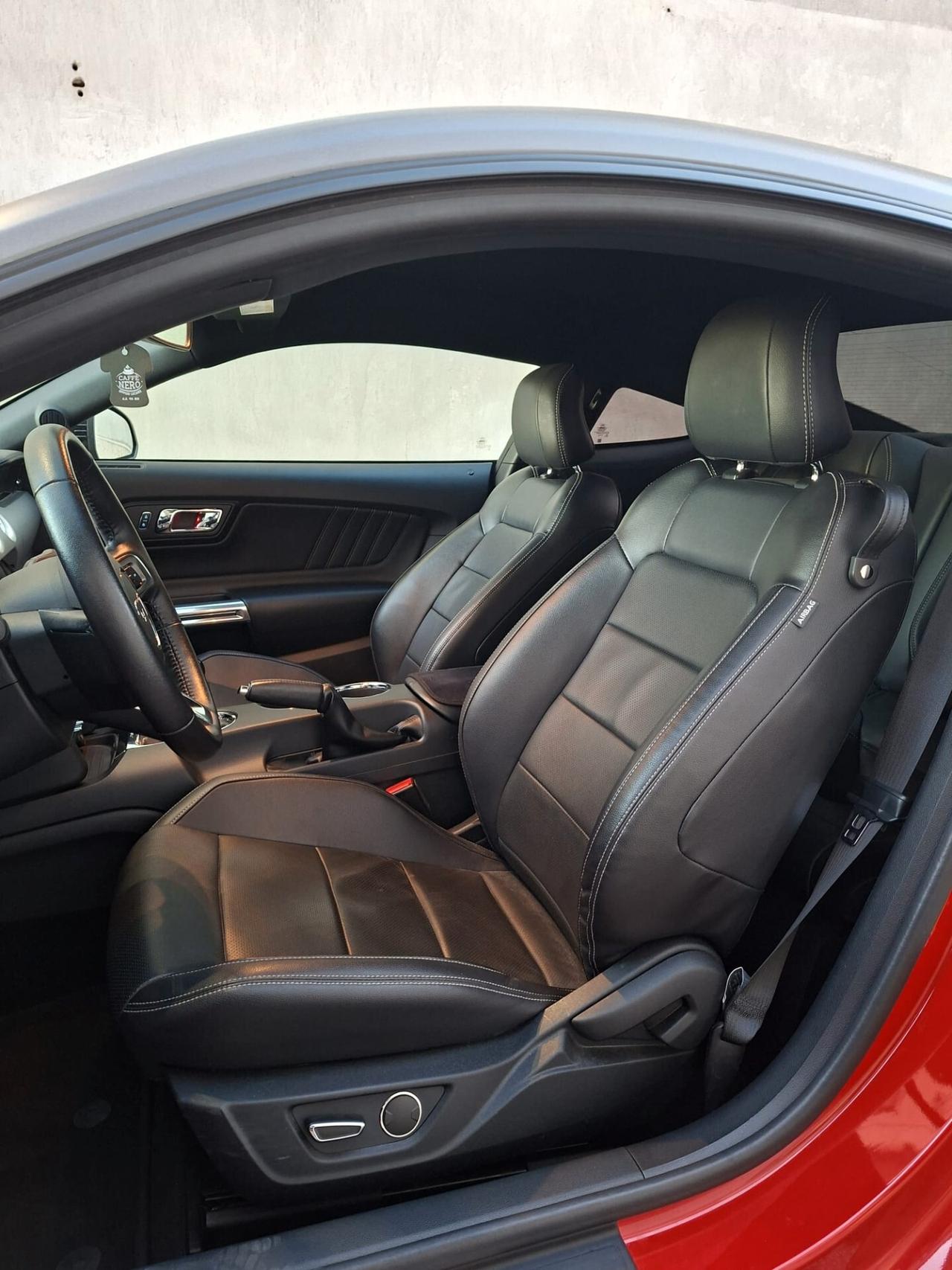 Ford Mustang Convertible 5.0 V8 TiVCT GT