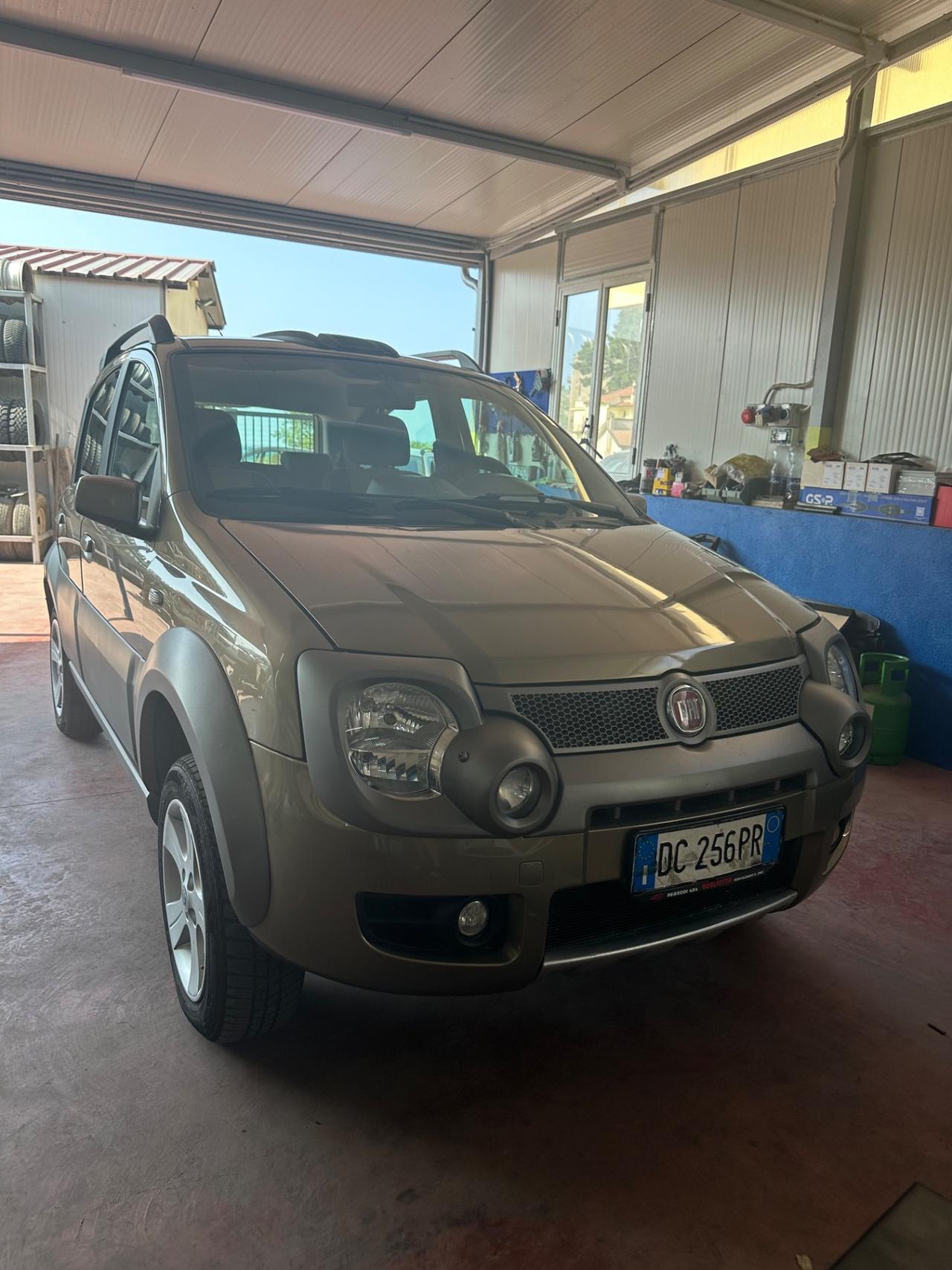 Fiat Panda 1.3 MJT 16V 4x4 Cross