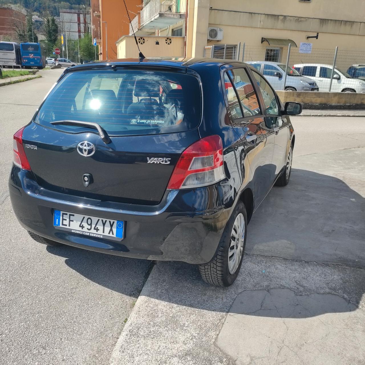 Toyota Yaris 1.0 5 porte Sol