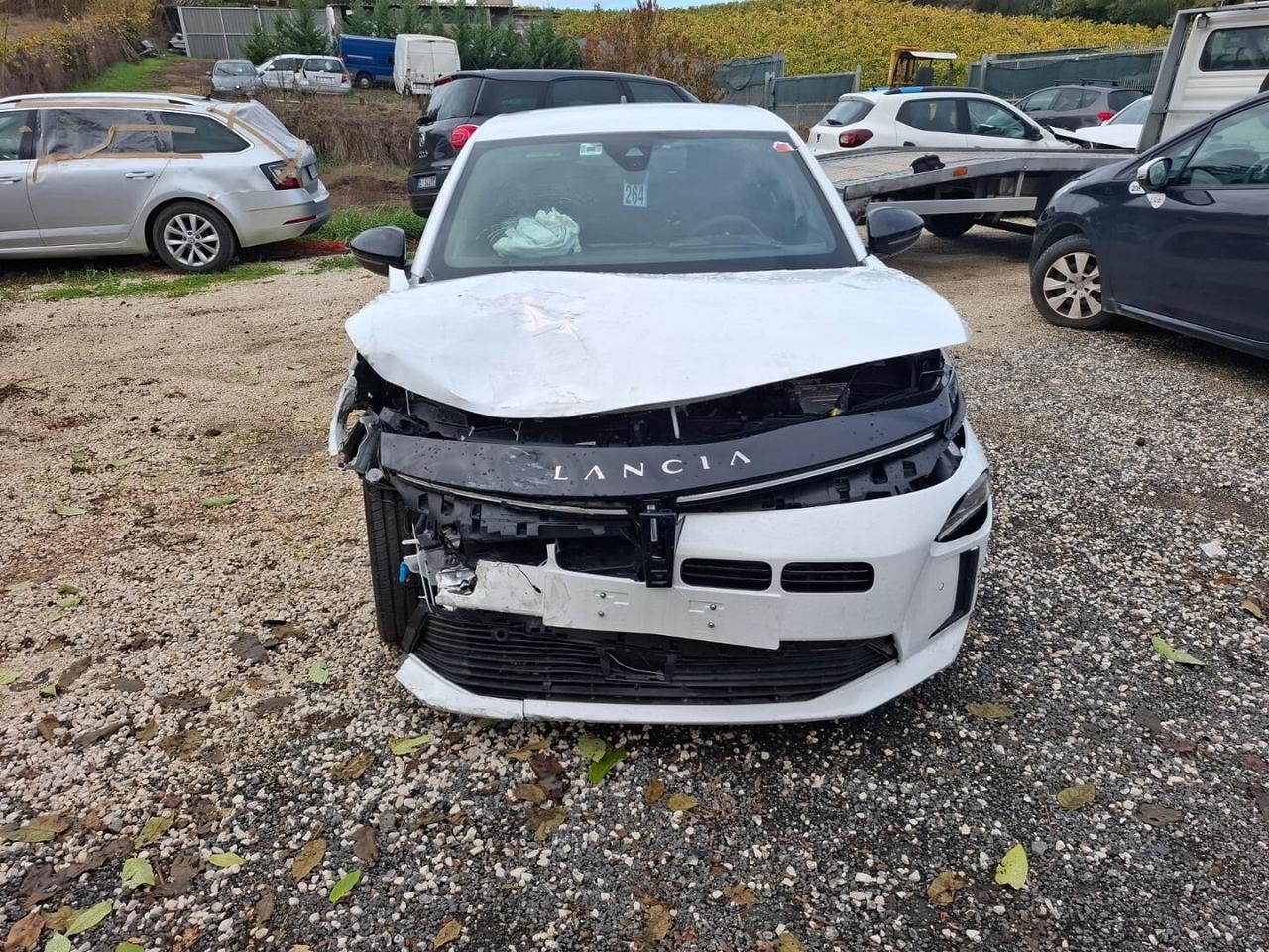 LANCIA YPSILON 2025 IBRIDA SINISTRATA 6000KM