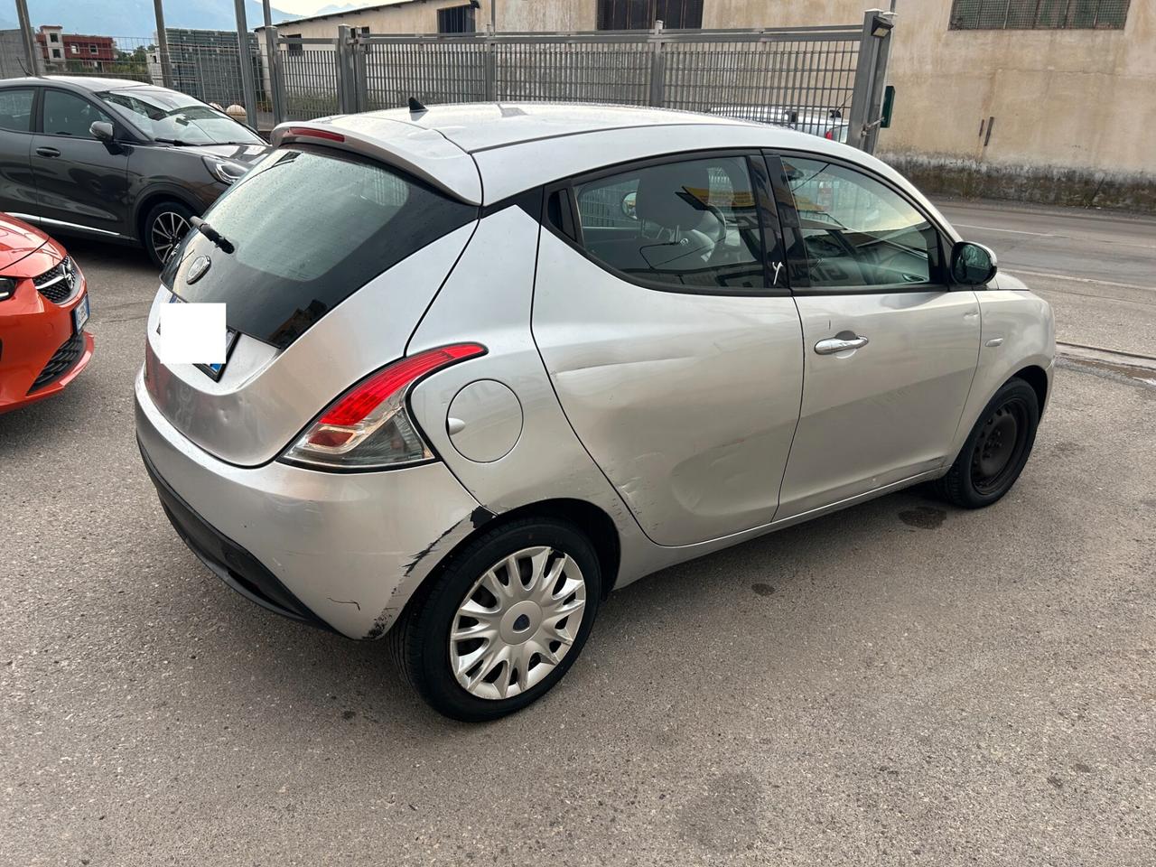 Lancia Ypsilon 1.3 MJT 95CV 5P