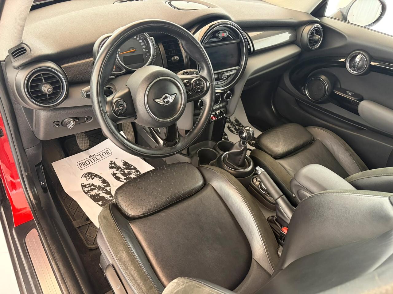 Mini Cooper D 1.5 3p - NEOPATENTATI - TAGLIANDI MINI