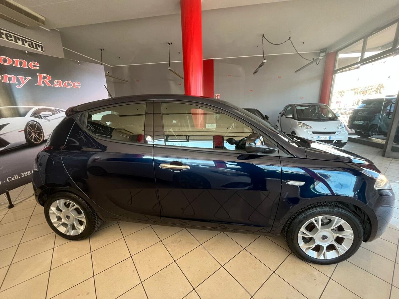 Lancia Ypsilon 1.2 69 CV 5 porte GPL Ecochic Gold