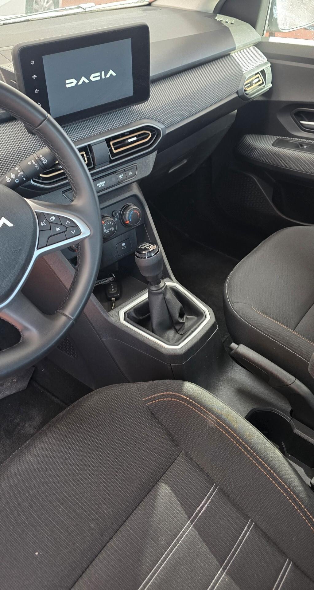 Dacia Sandero Stepway 1.0 TCe 90 CV (66 kW) Expression – Il Crossover Pratico ed Economico