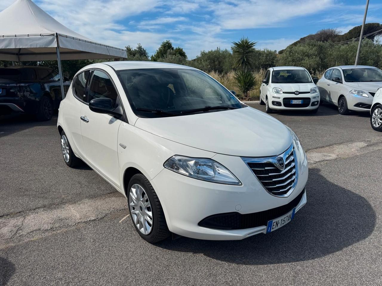 Lancia Ypsilon 1.2 BENZINA 69CV S&S SILVER 2012