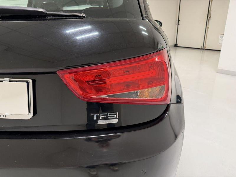 Audi A1 A1 SPB 1.0 TFSI ultra S tronic Sport