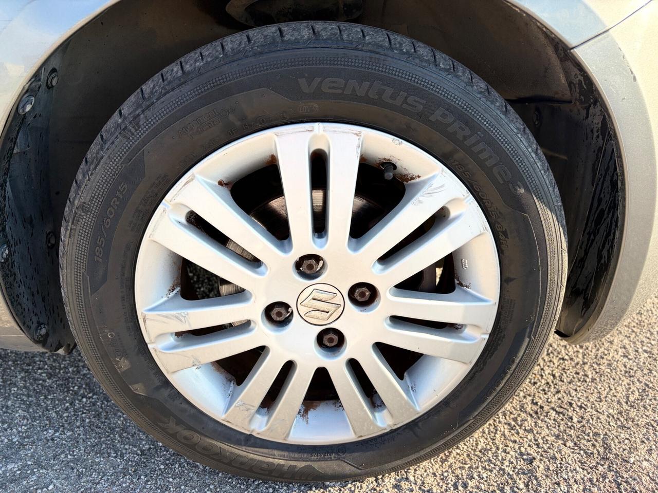 Suzuki Splash 1.0 benzina 2011