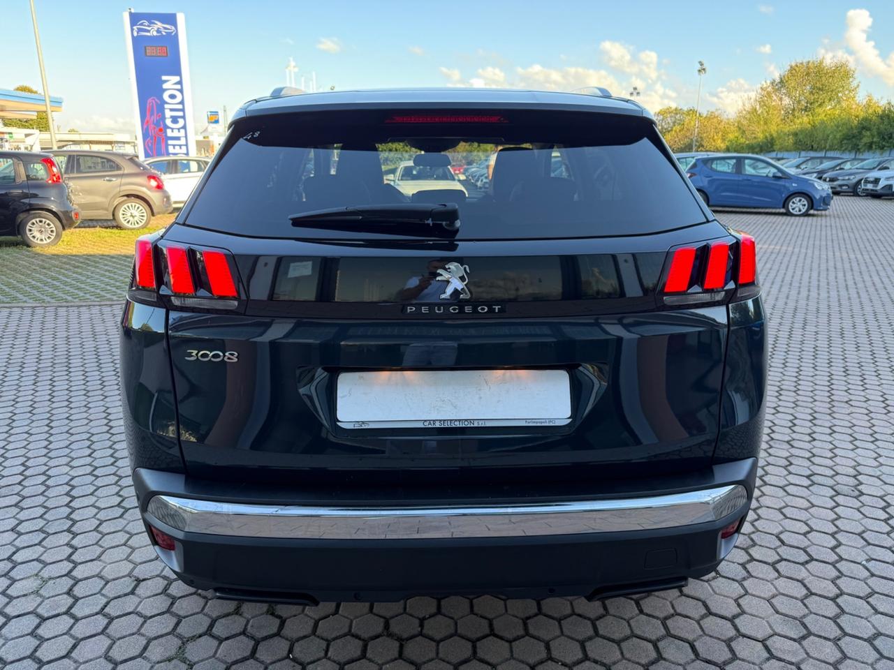 Peugeot 3008 BlueHDi 130 S&S EAT8 Allure