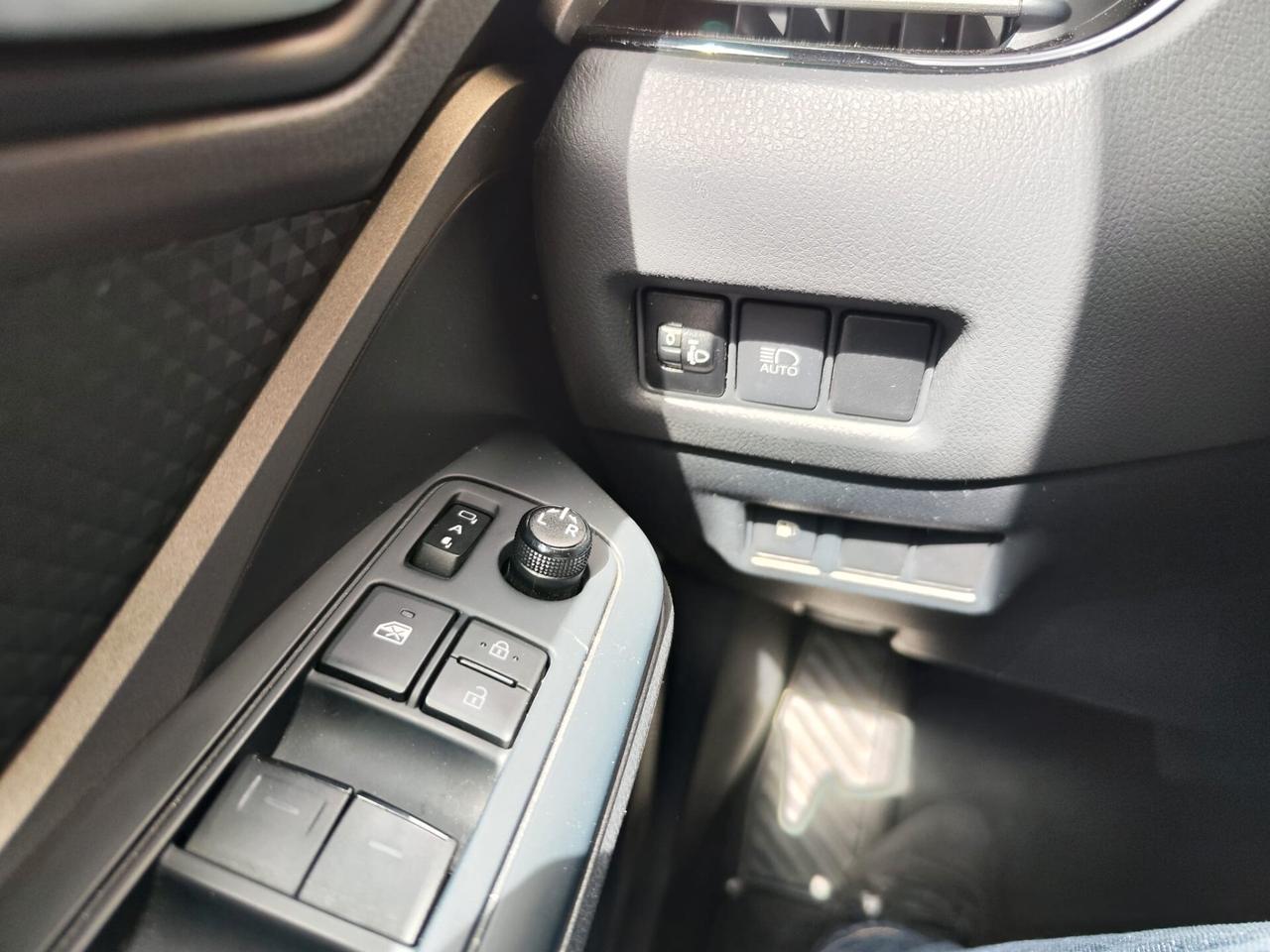 Toyota C-HR Hybrid Business NO OBBL. FINANZ.