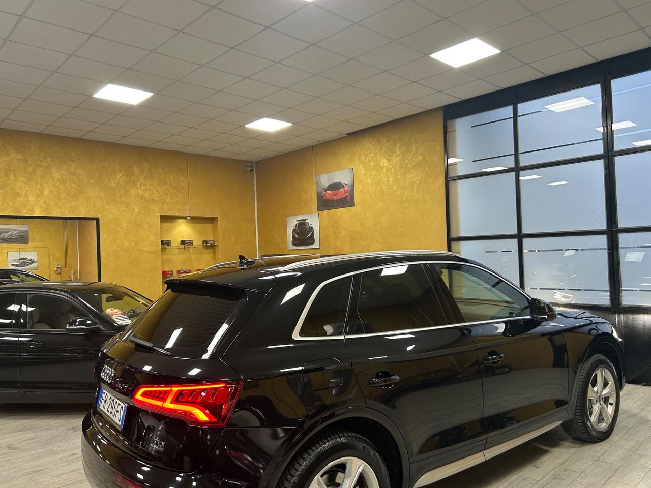 AUDI Q5 2.0 Tdi 190 cv “S-TRONIC/NAV/VIRTUAL”-2018