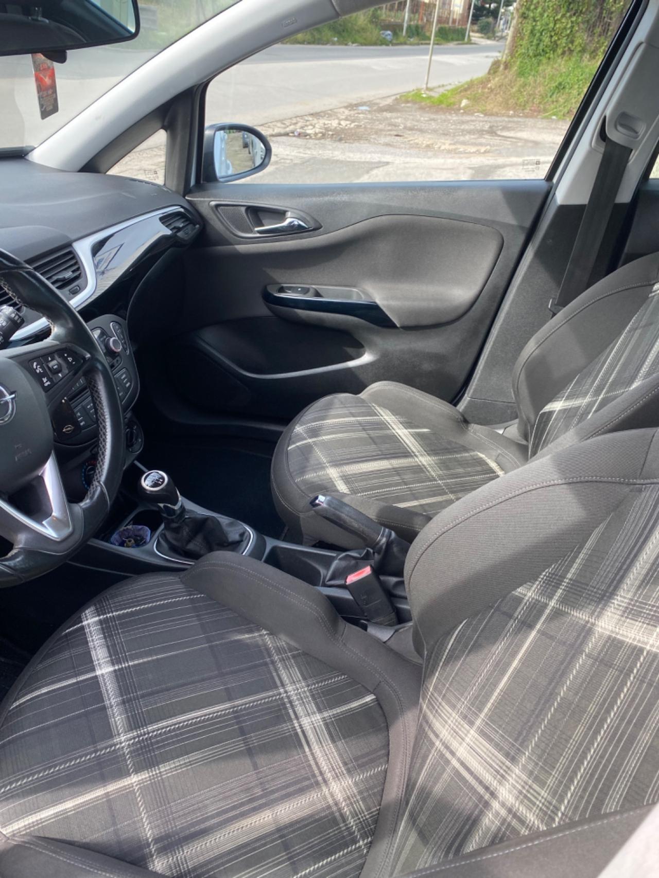 Opel Corsa 1.4 90CV GPL Tech Coupé b-Color