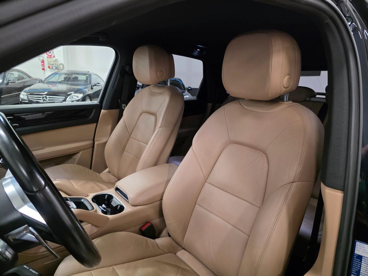 Porsche Cayenne 3.0 V6