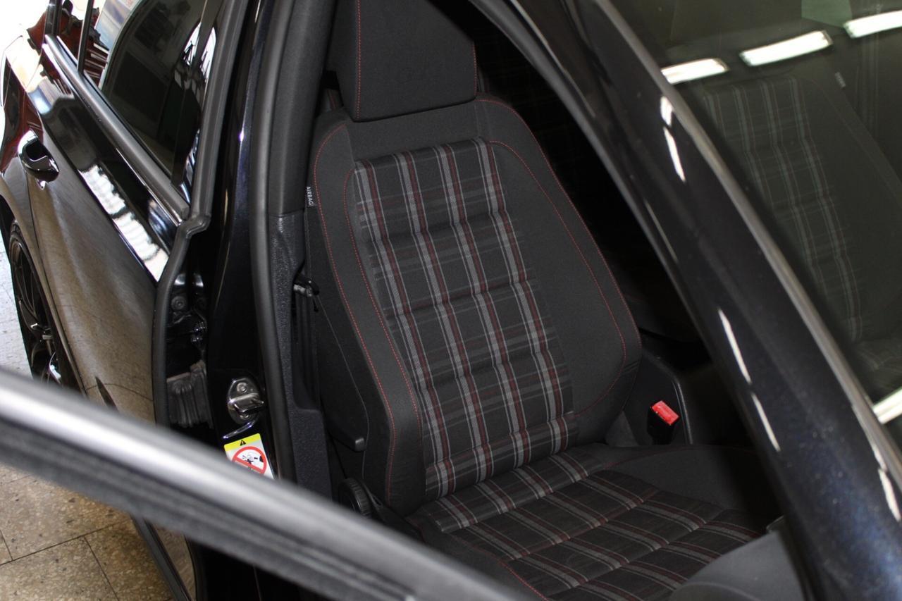 Volkswagen Golf 2.0 TSI DSG 5p. GTI