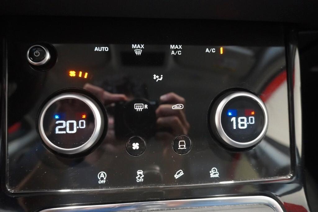 LAND ROVER RANGE ROVER EVOQUE 2.0D I4 163CV AUTO AWD SE ( FARI LED - PELLE - ADAPTIVE CRUISE - NAVI - MIRROR - PDC - TELECAMERA POST. - CERCHI 20 - TETTO BICOLORE )